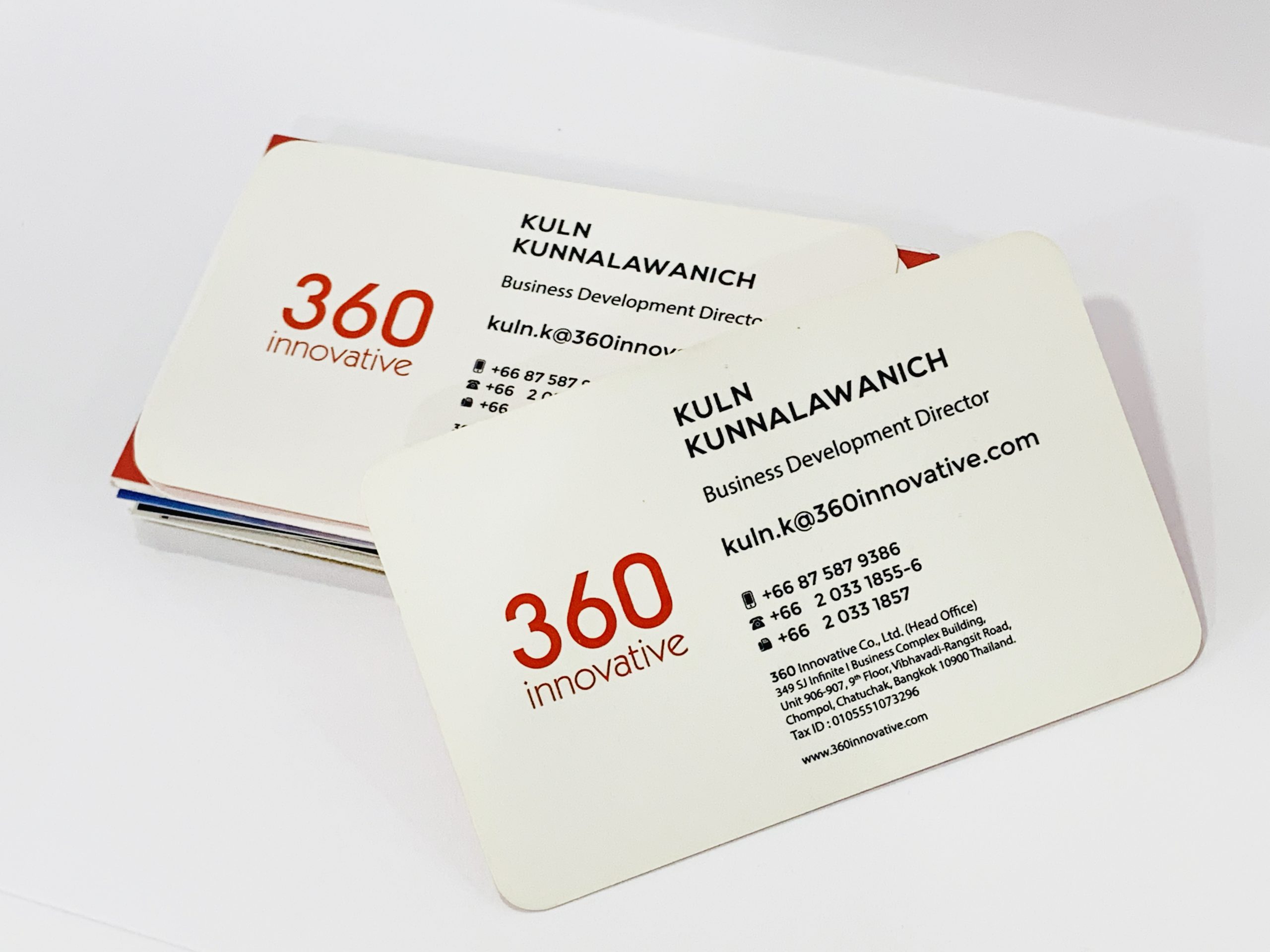 นามบัตรเคลือบด้าน